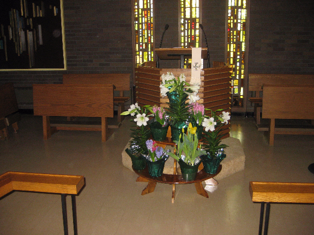 images/stories/HeaderImages/Frame1/Pulpit - Easter.JPG